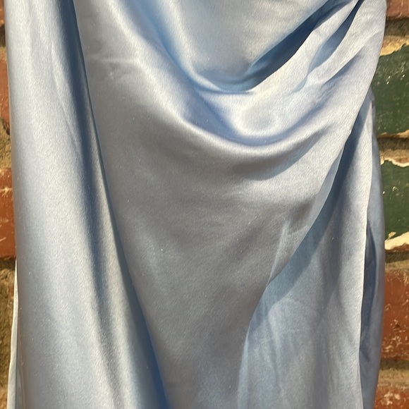 The sei X REVOVLE One Shoulder Midi Dress in Sky size 6 NWT - Picture 9 of 13